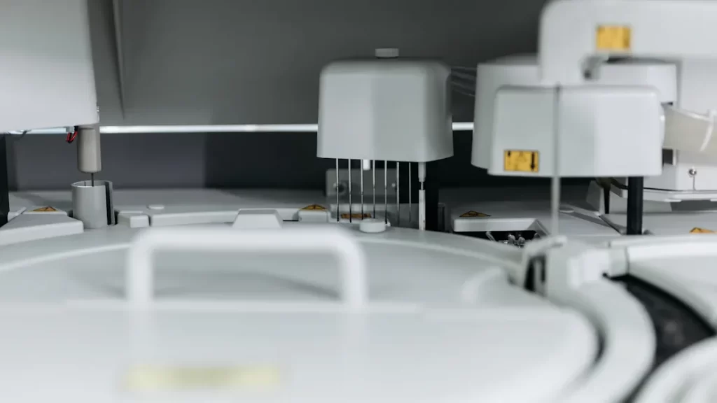 Streamlining Laboratory Processes with Plasmid Kits and ELISA in 2025
